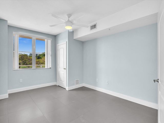 1830 Radius Drive 214, Hollywood, FL 33020