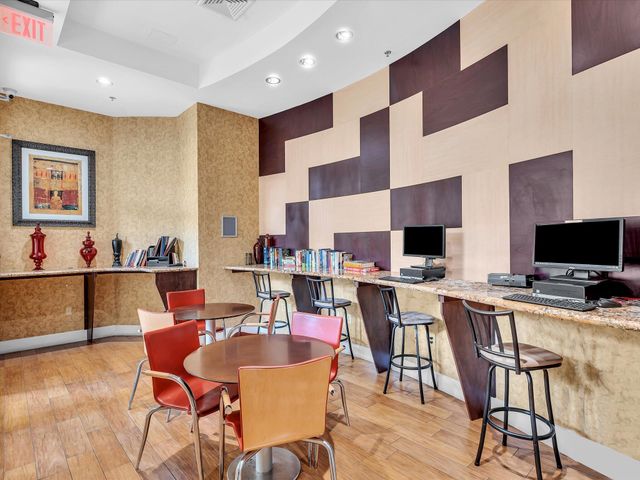 1830 Radius Drive 214, Hollywood, FL 33020