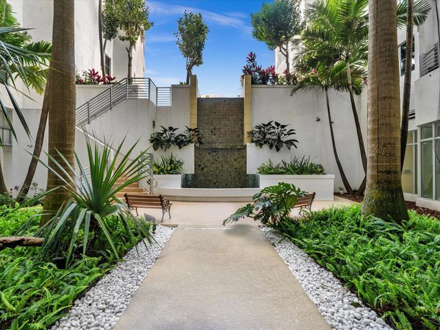 1830 Radius Drive 214, Hollywood, FL 33020