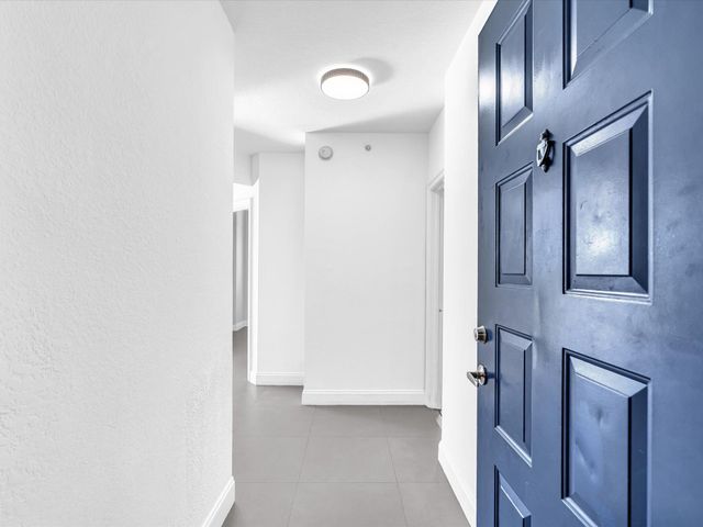 1830 Radius Drive 214, Hollywood, FL 33020