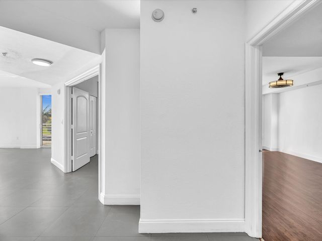 1830 Radius Drive 214, Hollywood, FL 33020