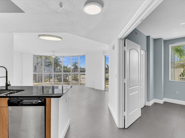 1830 Radius Drive 214, Hollywood, FL 33020