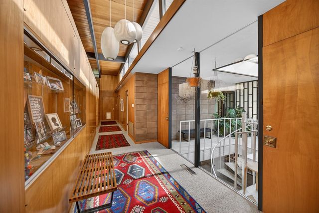 2051 Lambeth Way, Carmichael, CA 95608