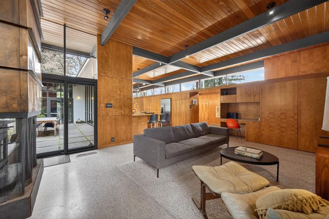 2051 Lambeth Way, Carmichael, CA 95608