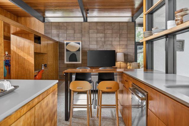 2051 Lambeth Way, Carmichael, CA 95608