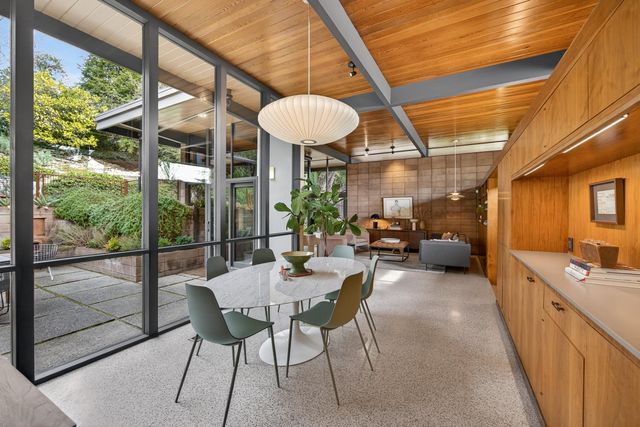 2051 Lambeth Way, Carmichael, CA 95608