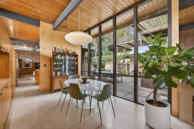 2051 Lambeth Way, Carmichael, CA 95608