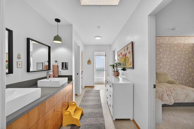 2051 Lambeth Way, Carmichael, CA 95608