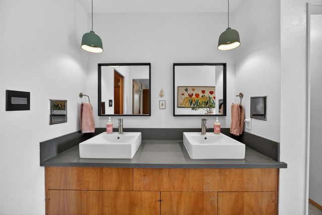 2051 Lambeth Way, Carmichael, CA 95608