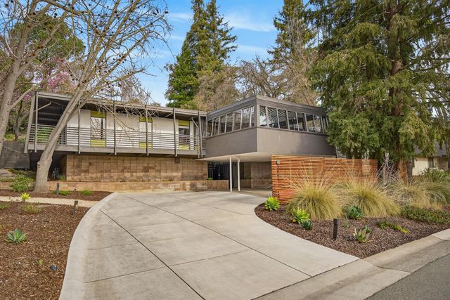 2051 Lambeth Way, Carmichael, CA 95608