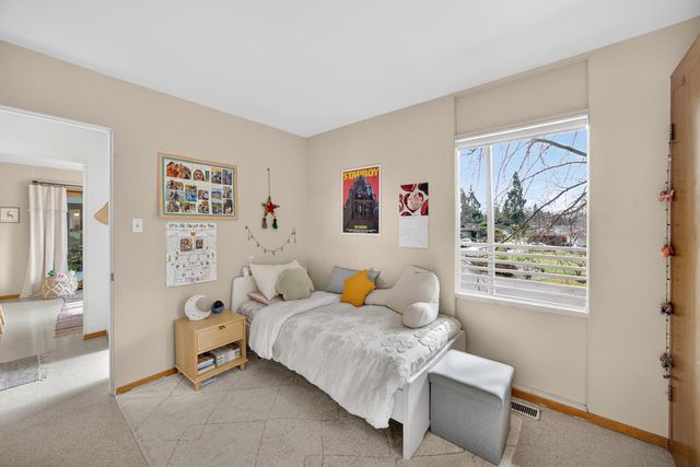 2051 Lambeth Way, Carmichael, CA 95608