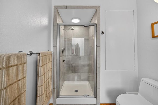 2051 Lambeth Way, Carmichael, CA 95608