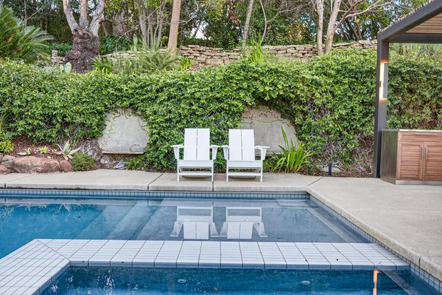 2051 Lambeth Way, Carmichael, CA 95608