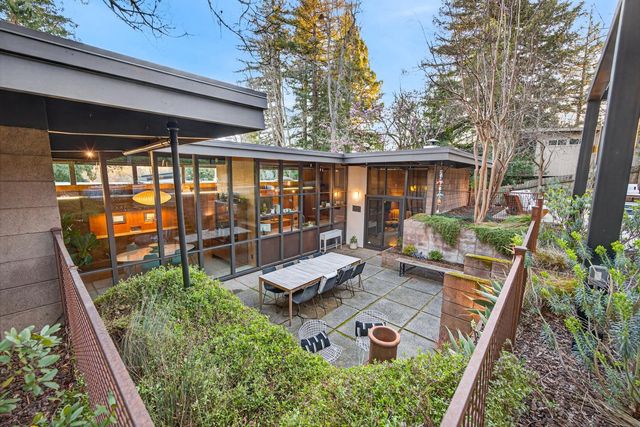 2051 Lambeth Way, Carmichael, CA 95608