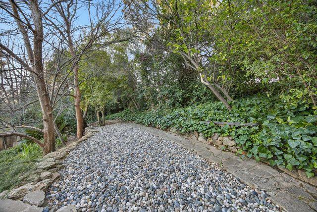 2051 Lambeth Way, Carmichael, CA 95608