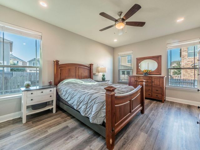 109 Holstein ST 107, Hutto, TX 78634