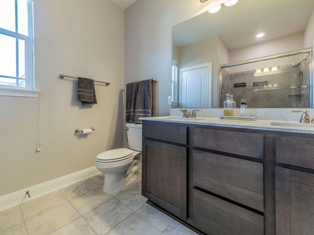 109 Holstein ST 107, Hutto, TX 78634