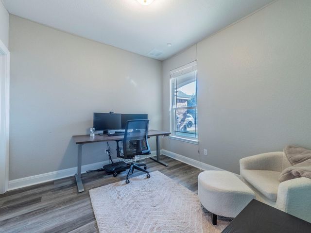 109 Holstein ST 107, Hutto, TX 78634