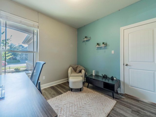 109 Holstein ST 107, Hutto, TX 78634