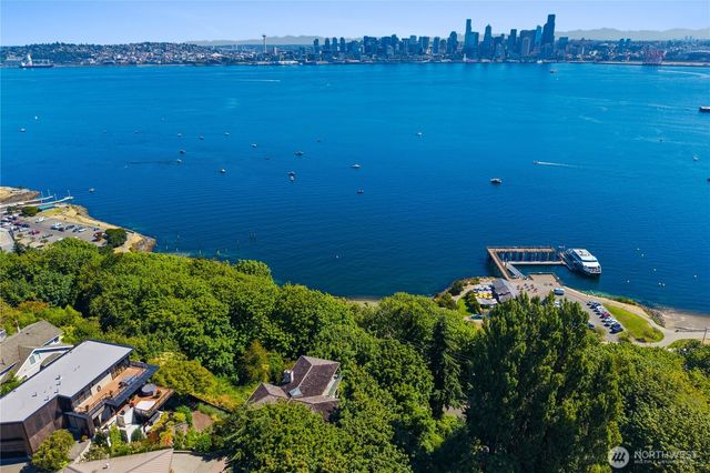 1601 Harbor Avenue SW, Seattle, WA 98116