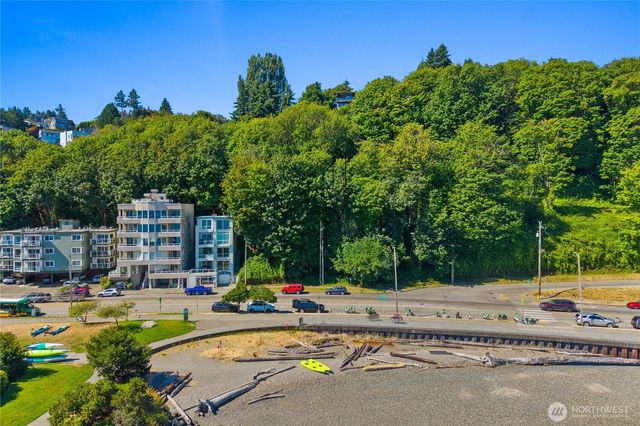 1601 Harbor Avenue SW, Seattle, WA 98116