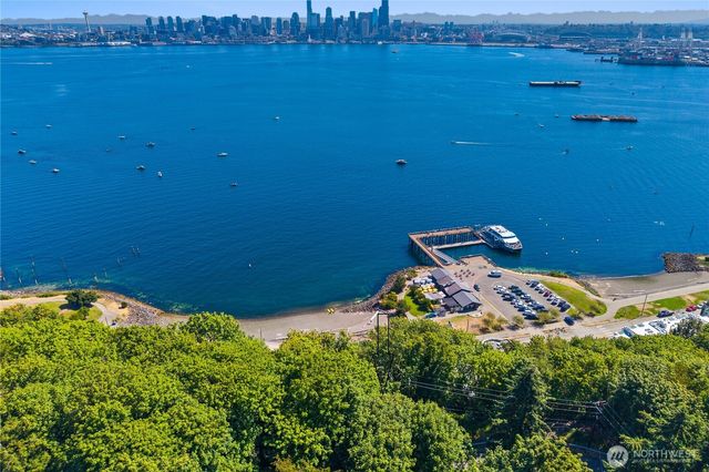1601 Harbor Avenue SW, Seattle, WA 98116