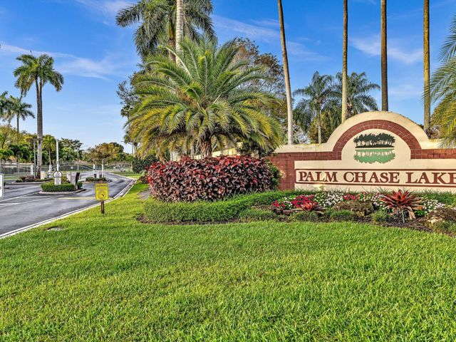10215 N Circle Lake Drive 201, Boynton Beach, FL 33437