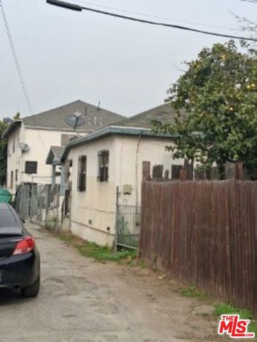 622 E 50th Street, Los Angeles, CA 90011