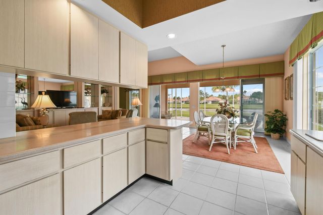 8172 SE Palm Hammock Lane, Hobe Sound, FL 33455