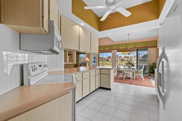 8172 SE Palm Hammock Lane, Hobe Sound, FL 33455