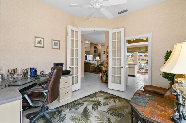 8172 SE Palm Hammock Lane, Hobe Sound, FL 33455