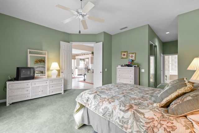 8172 SE Palm Hammock Lane, Hobe Sound, FL 33455