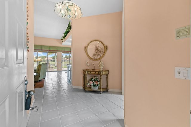8172 SE Palm Hammock Lane, Hobe Sound, FL 33455
