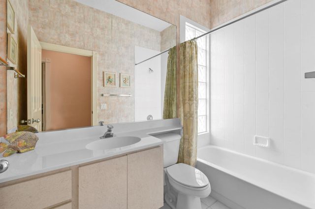 8172 SE Palm Hammock Lane, Hobe Sound, FL 33455