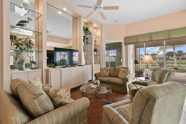 8172 SE Palm Hammock Lane, Hobe Sound, FL 33455