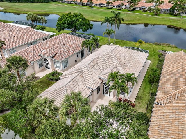 8172 SE Palm Hammock Lane, Hobe Sound, FL 33455