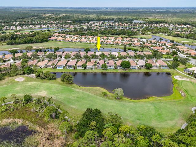 8172 SE Palm Hammock Lane, Hobe Sound, FL 33455
