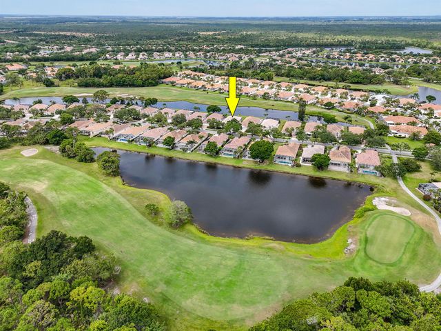 8172 SE Palm Hammock Lane, Hobe Sound, FL 33455