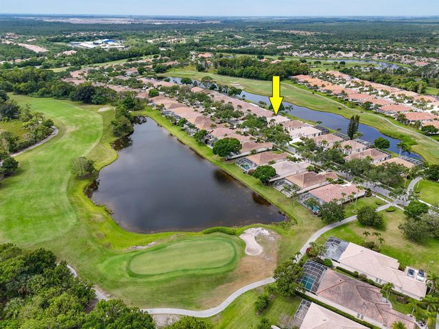 8172 SE Palm Hammock Lane, Hobe Sound, FL 33455