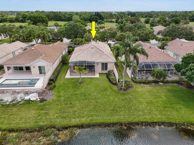 8172 SE Palm Hammock Lane, Hobe Sound, FL 33455