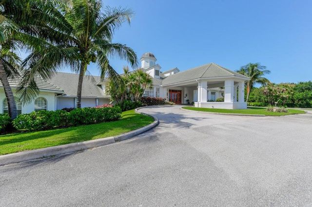 8172 SE Palm Hammock Lane, Hobe Sound, FL 33455