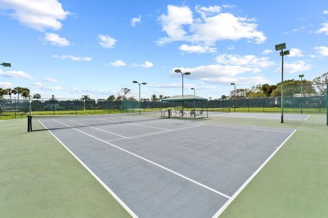 8172 SE Palm Hammock Lane, Hobe Sound, FL 33455