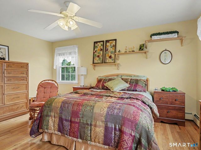 131 Hillside Lane, Monroe, CT 06468