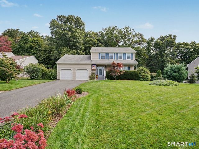 131 Hillside Lane, Monroe, CT 06468