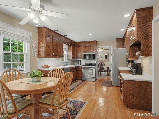 131 Hillside Lane, Monroe, CT 06468