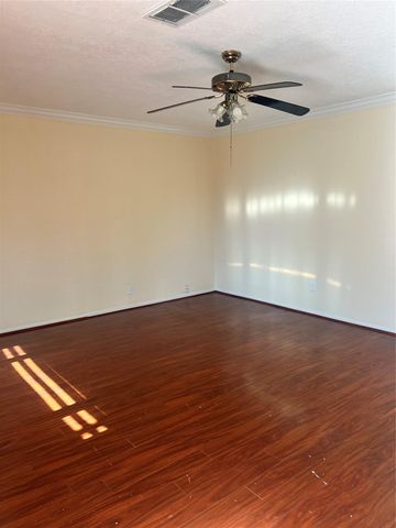 5604 Chapman Street, Houston, TX 77009