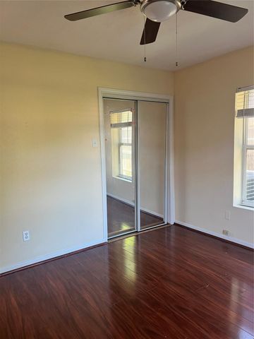 5604 Chapman Street, Houston, TX 77009