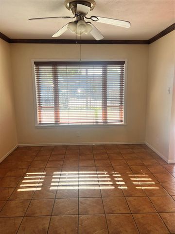 5604 Chapman Street, Houston, TX 77009