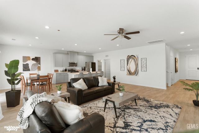 8502 Jean Anne Street, Bakersfield, CA 93314