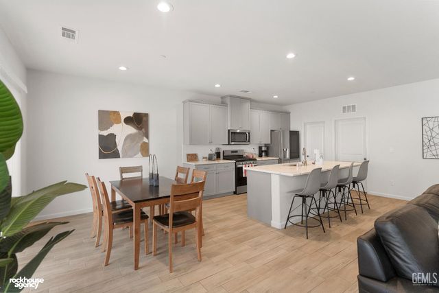 8502 Jean Anne Street, Bakersfield, CA 93314